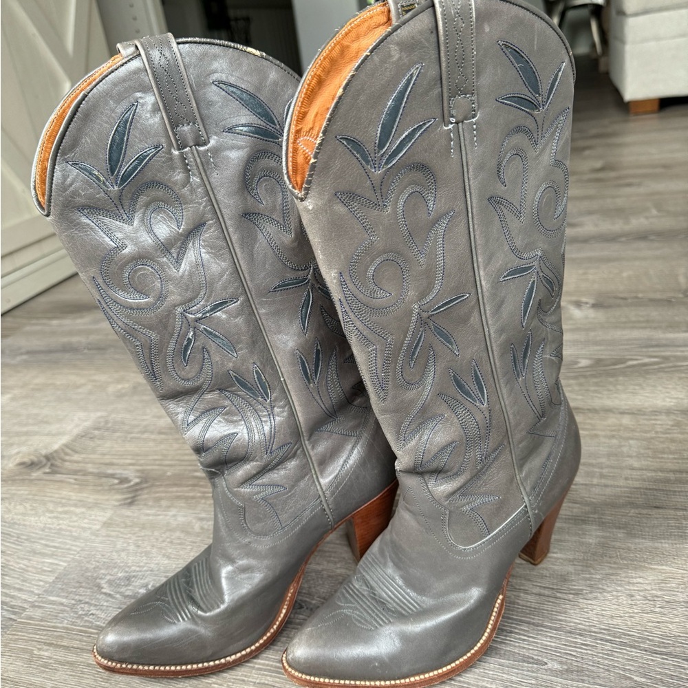 Dan post boots